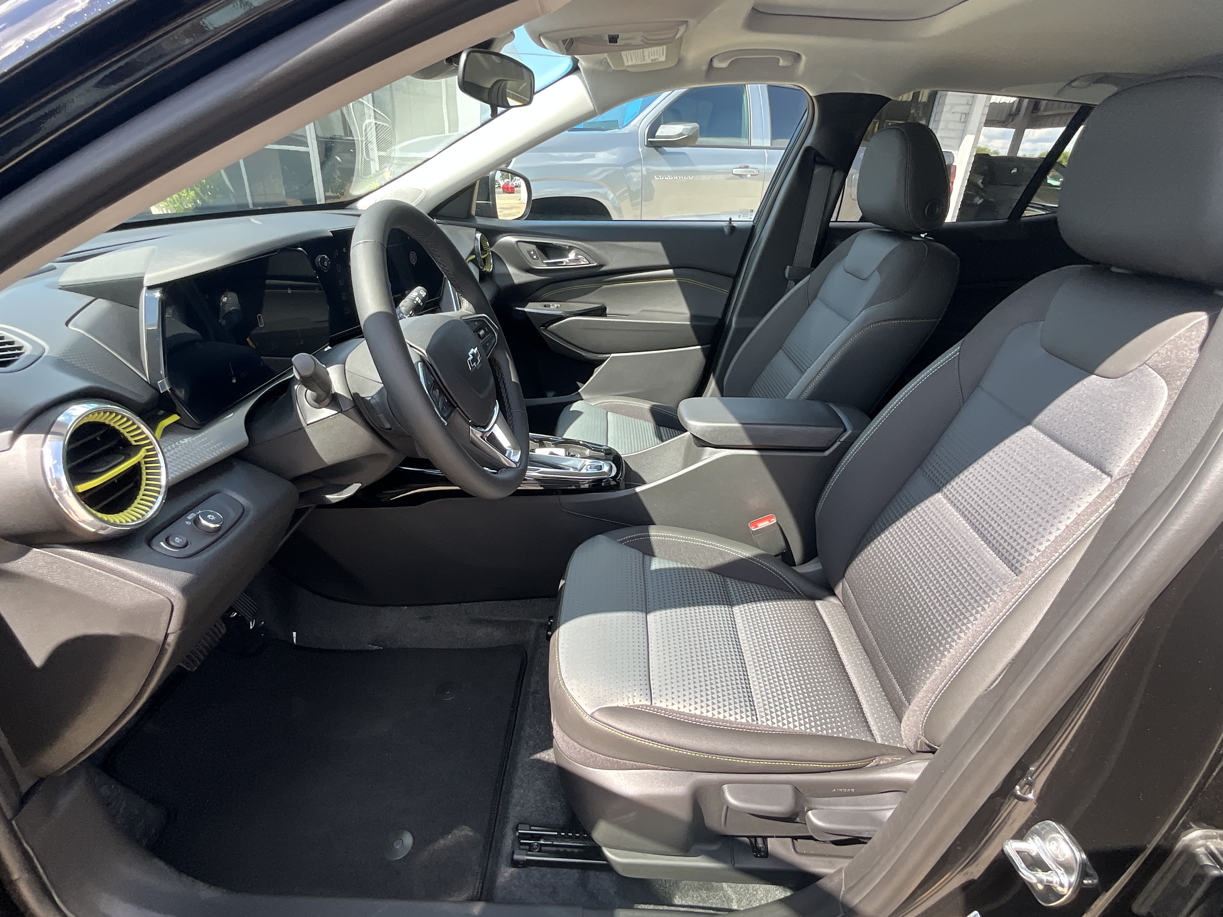 New 2026 Mosaic Black Metallic Chevrolet LT image 7