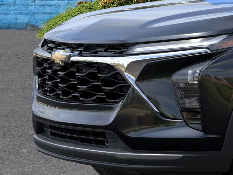 2025 Chevrolet Trax LT photo 13