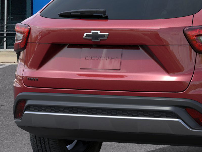 2025 Chevrolet Trax LT photo 9