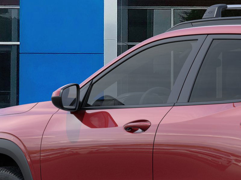 2025 Chevrolet Trax LT photo 7