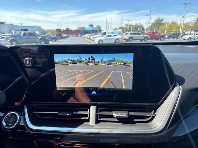 2026 Chevrolet Trax photo 2