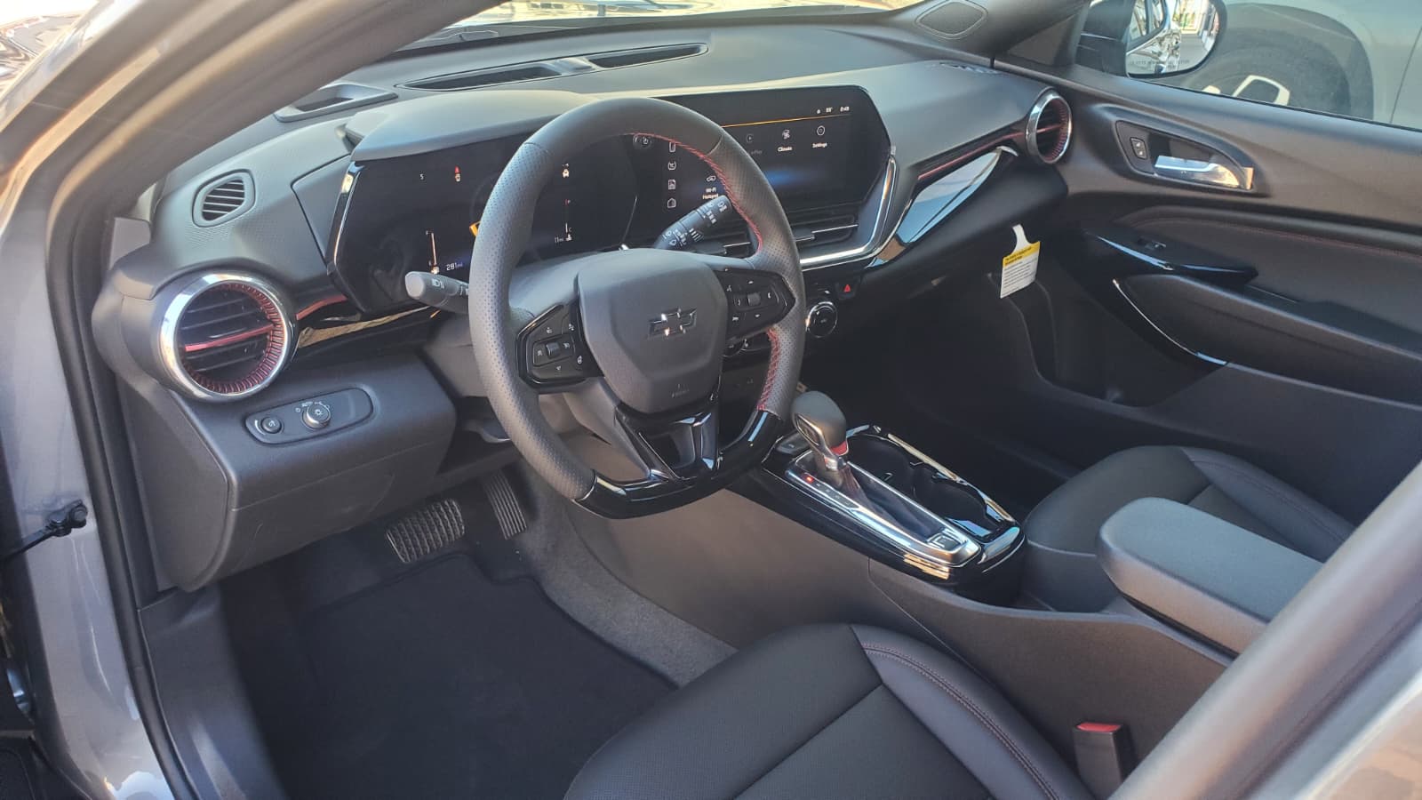 2026 Chevrolet Trax RS - Photo 11
