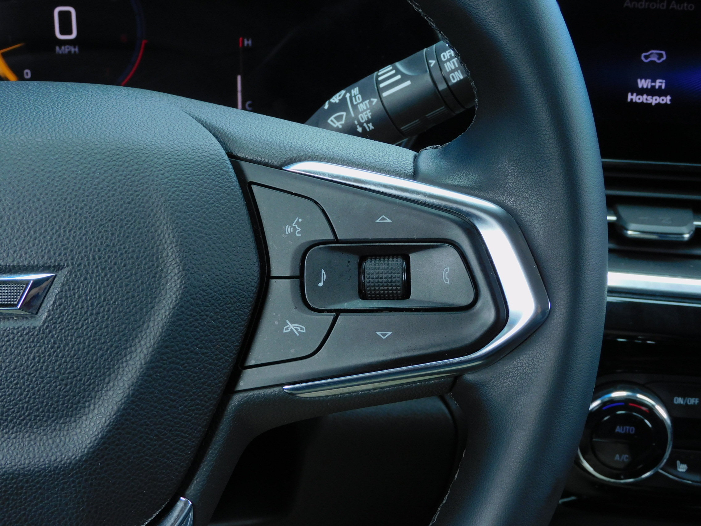 2024 Chevrolet Trax ACTIV photo 18