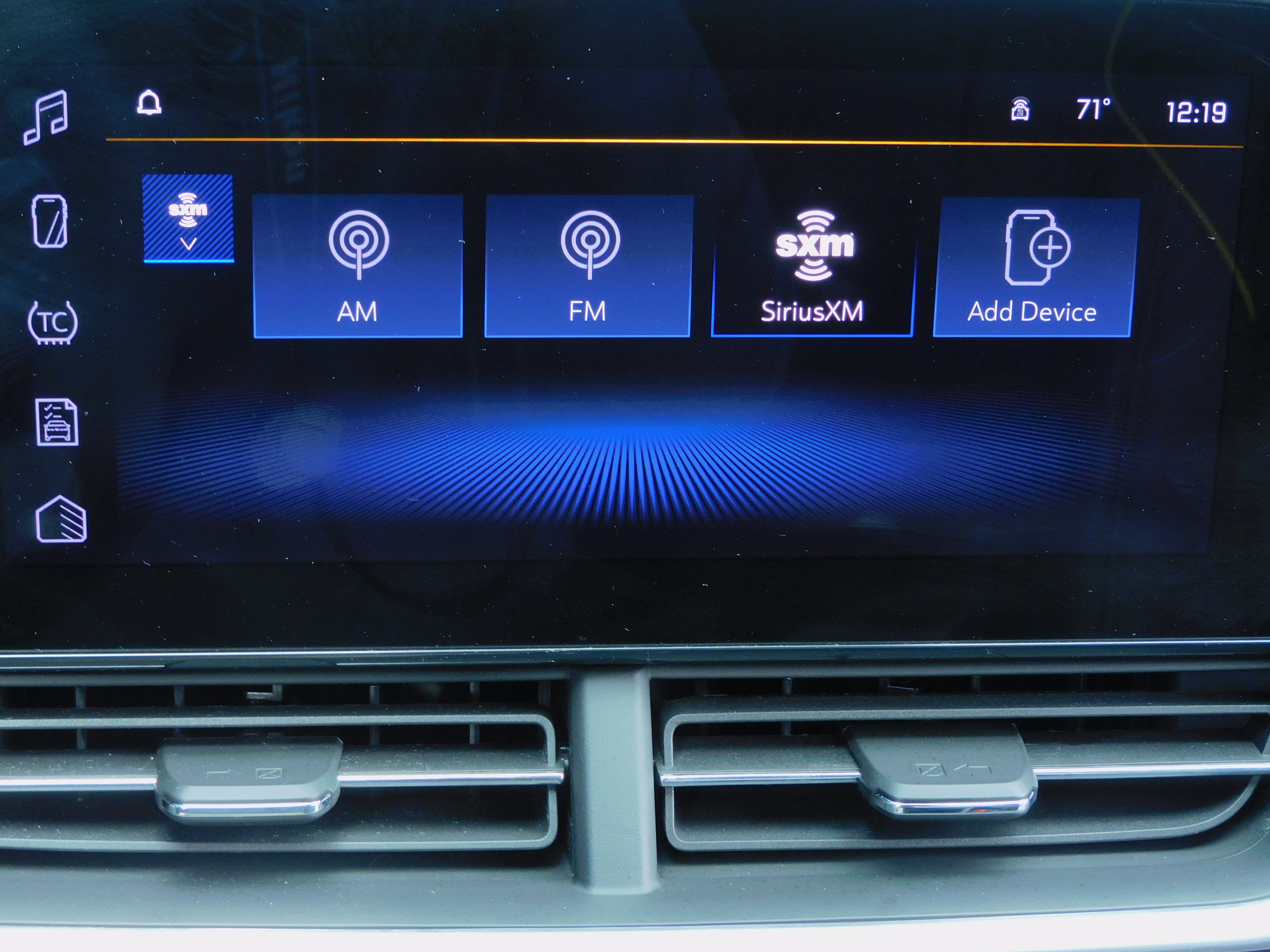 2024 Chevrolet Trax ACTIV photo 2