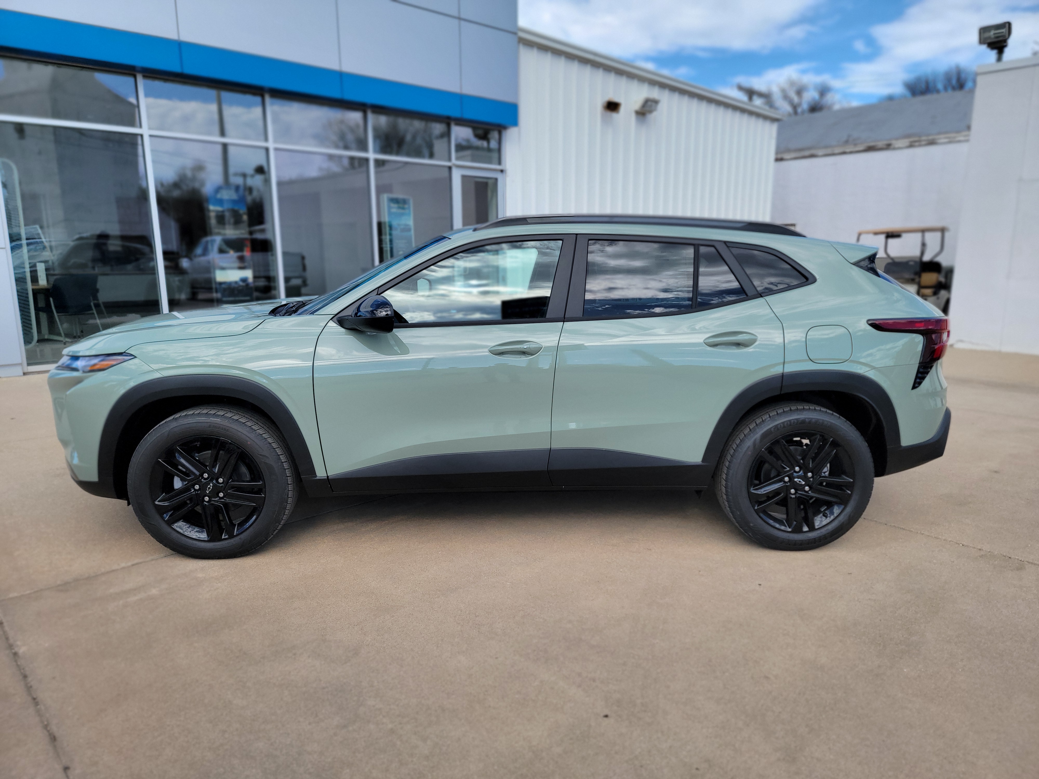 2026 Chevrolet Trax Activ - Photo 8
