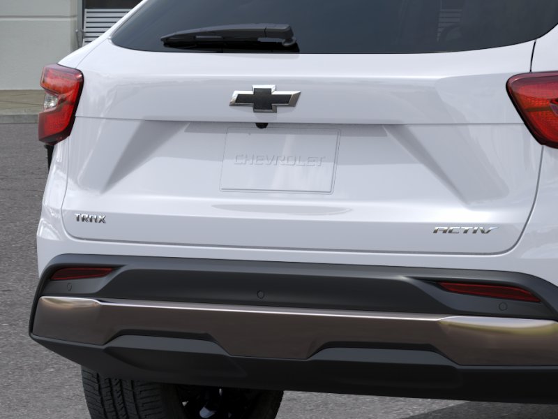 New 2026 Summit White Chevrolet ACTIV image 39