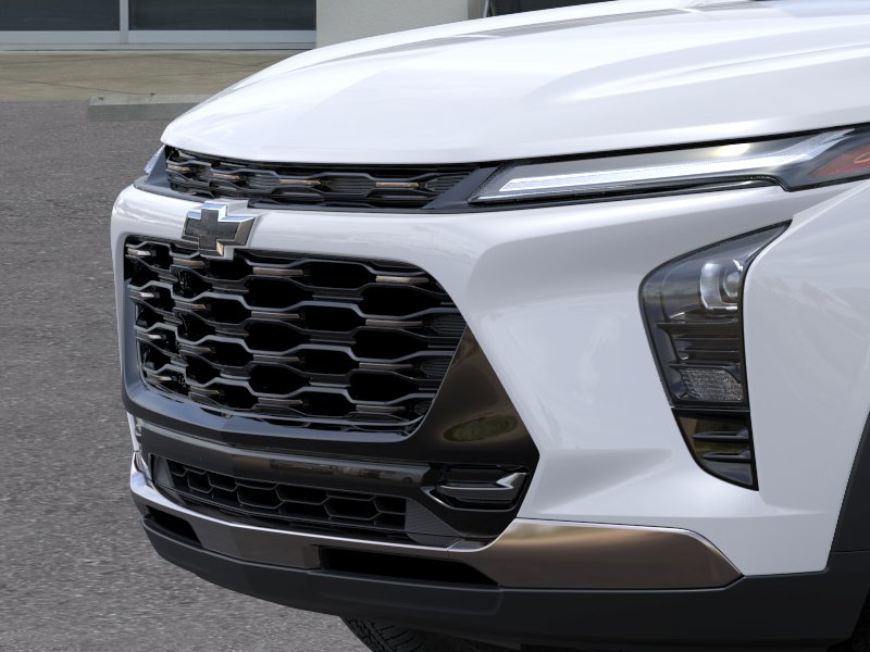 New 2026 Summit White Chevrolet ACTIV image 38