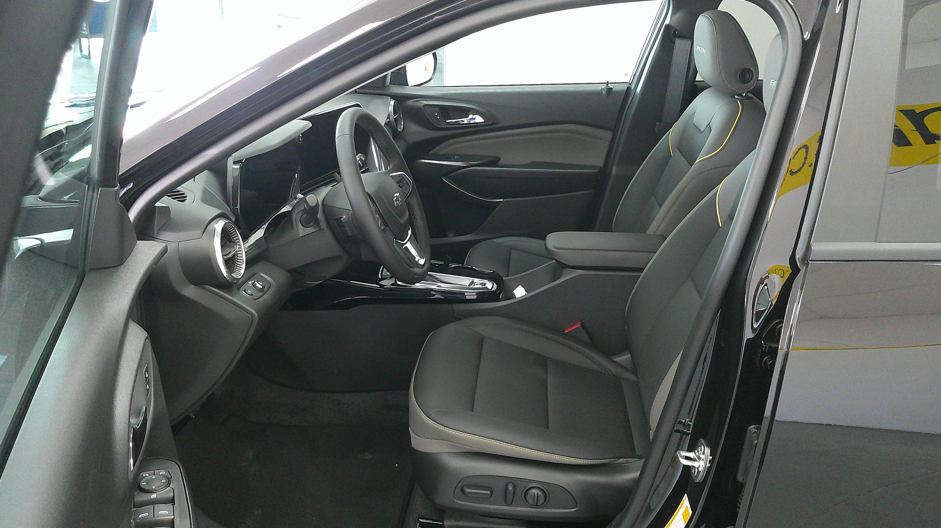 2026 Chevrolet Trax Activ - Photo 12