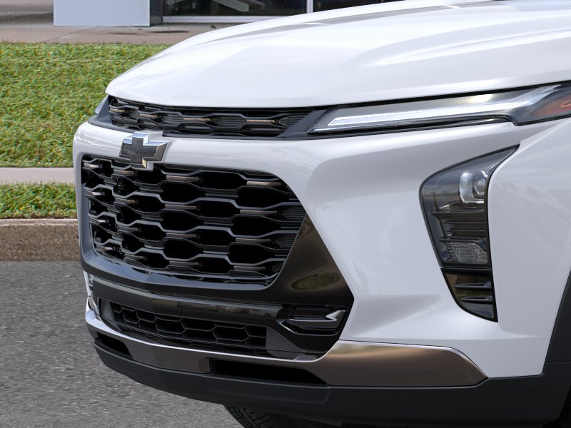 New 2026 Summit White Chevrolet ACTIV image 13