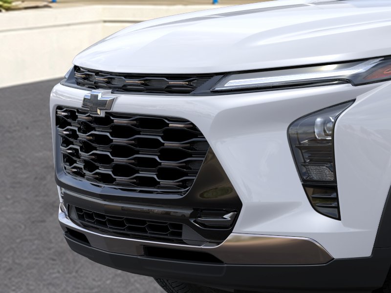 New 2026 Summit White Chevrolet ACTIV image 37