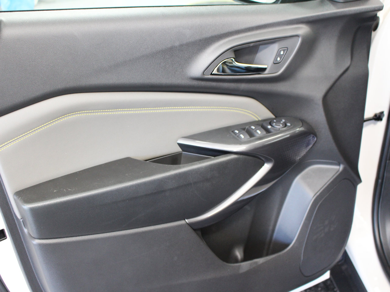 2026 Chevrolet Trax Activ - Photo 9