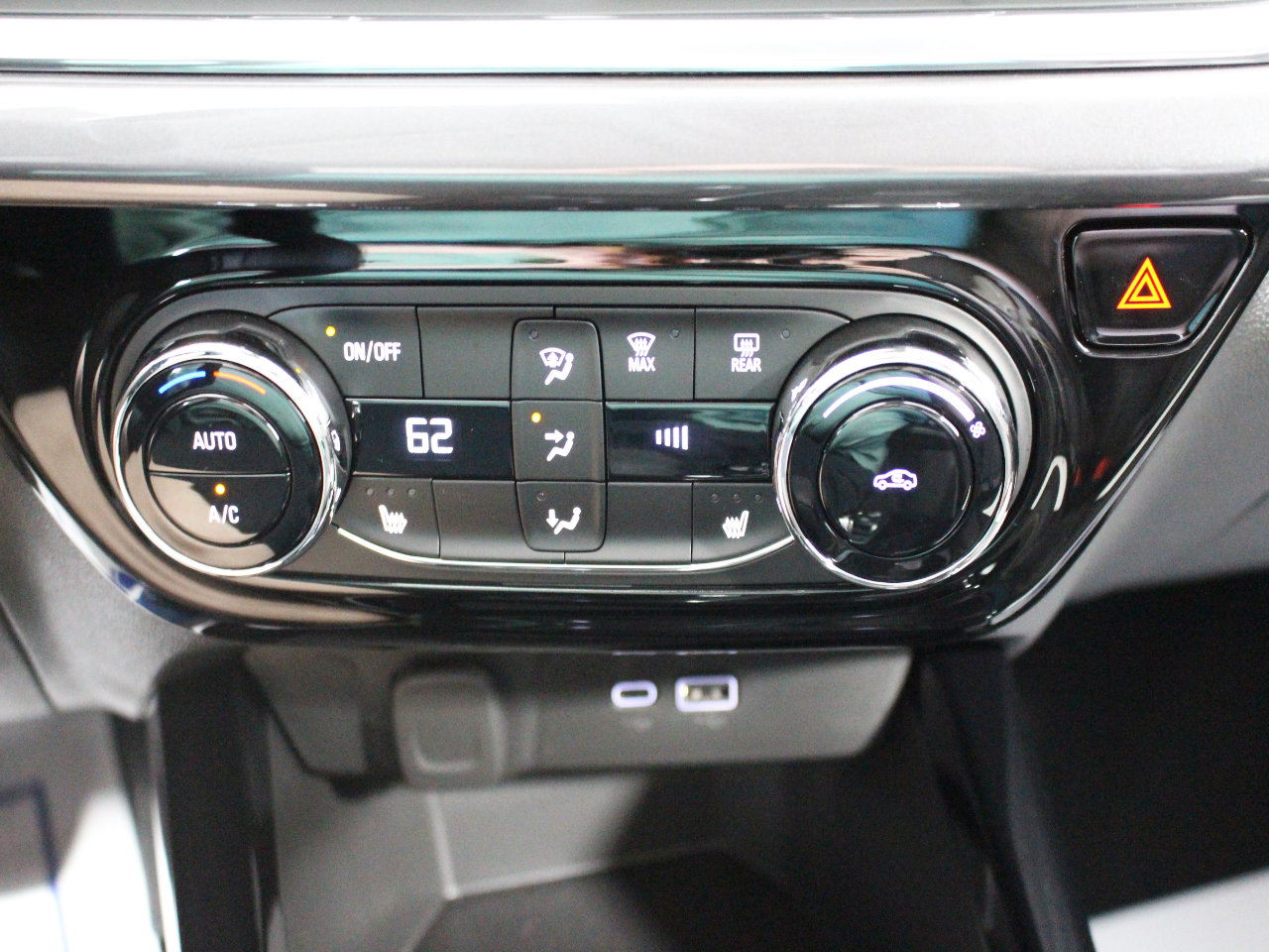 2026 Chevrolet Trax Activ - Photo 24