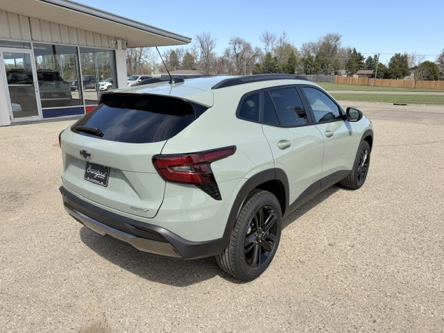 2026 Chevrolet Trax Activ - Photo 7