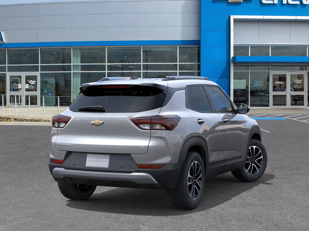 New 2026 Sterling Gray Metallic Chevrolet LT image 4