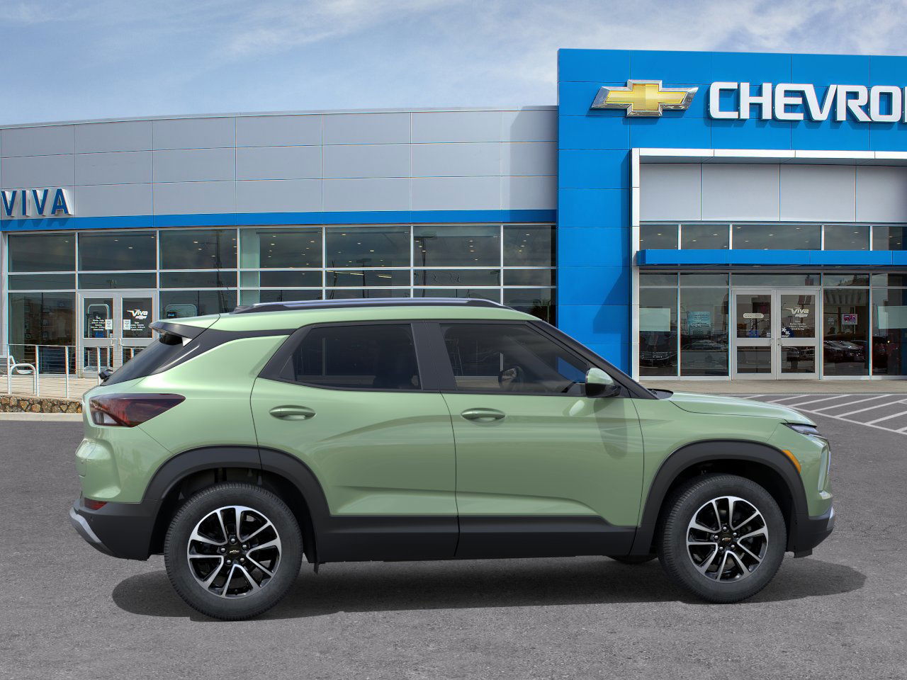 View vehicle photo 5