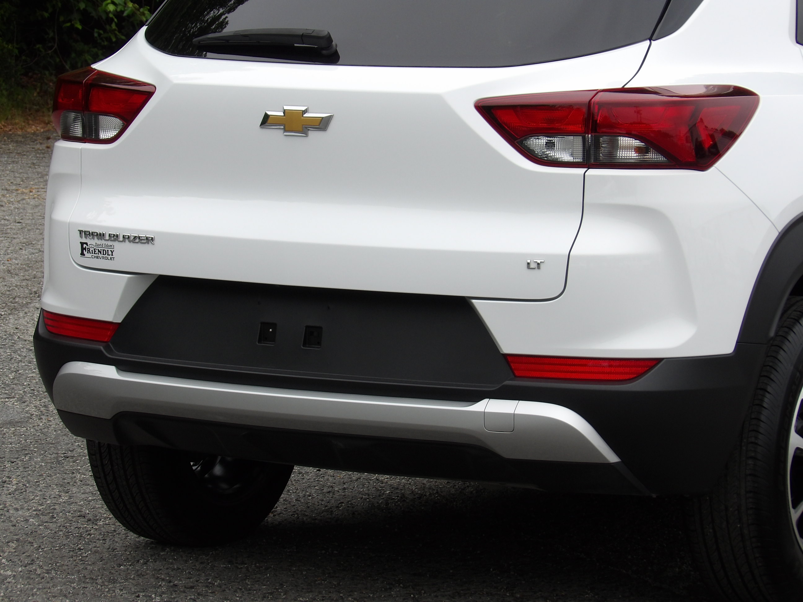 Used 2025 Summit White Chevrolet LT image 9