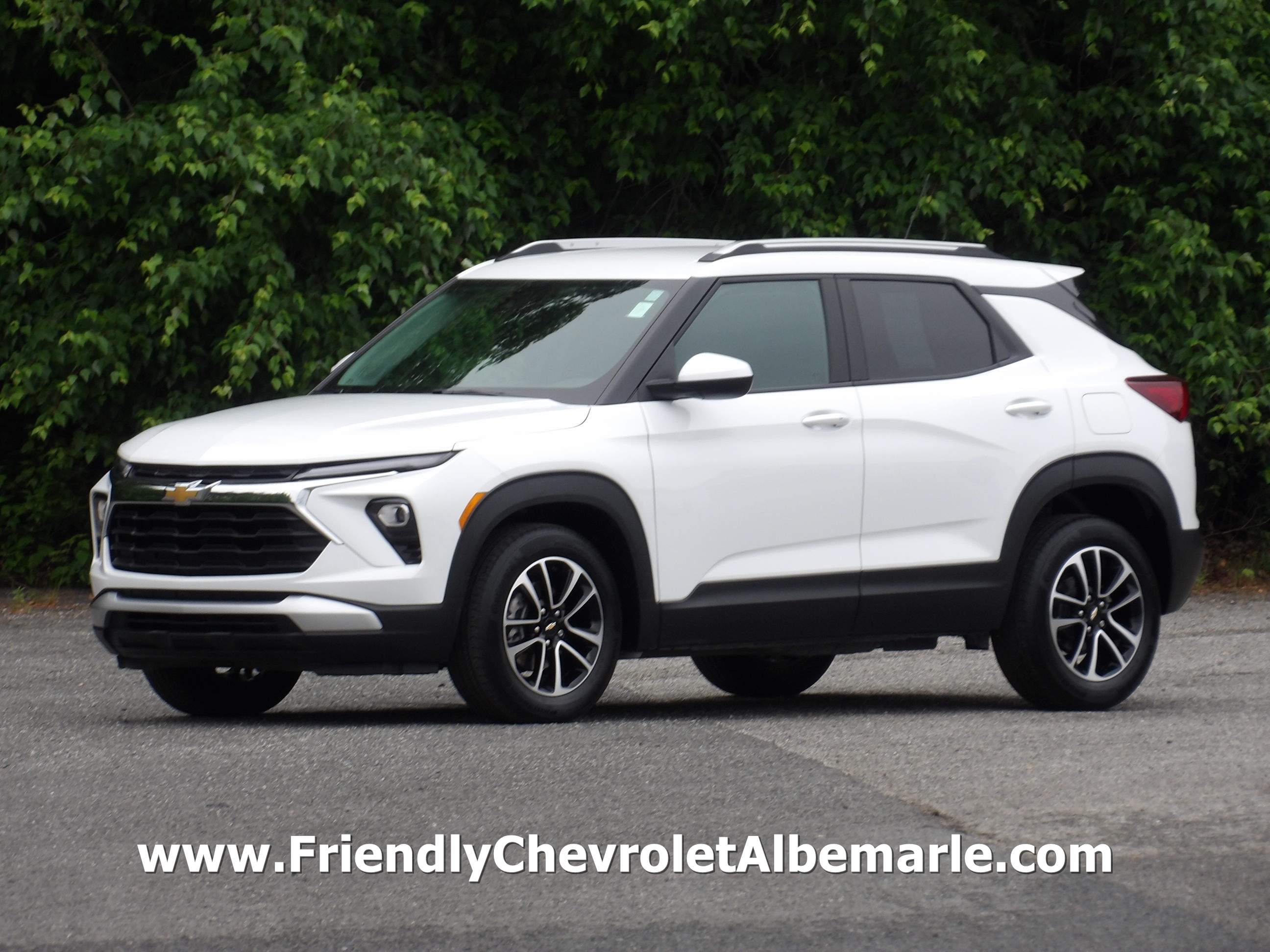 2025 Chevrolet Trailblazer LT's photo