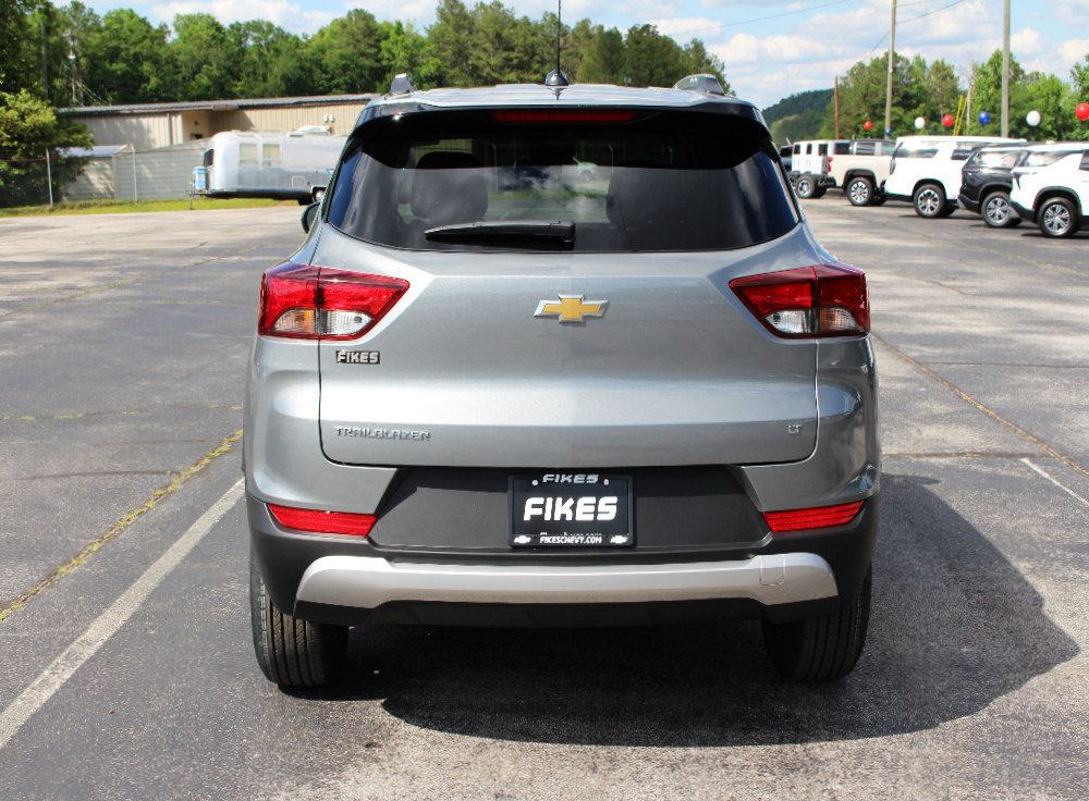 New 2026 Sterling Gray Metallic Chevrolet LT image 4