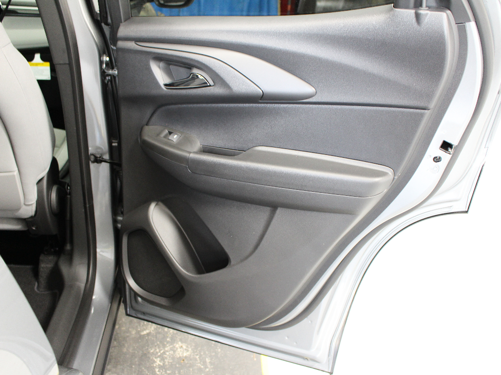 New 2026 Sterling Gray Metallic Chevrolet LT image 30