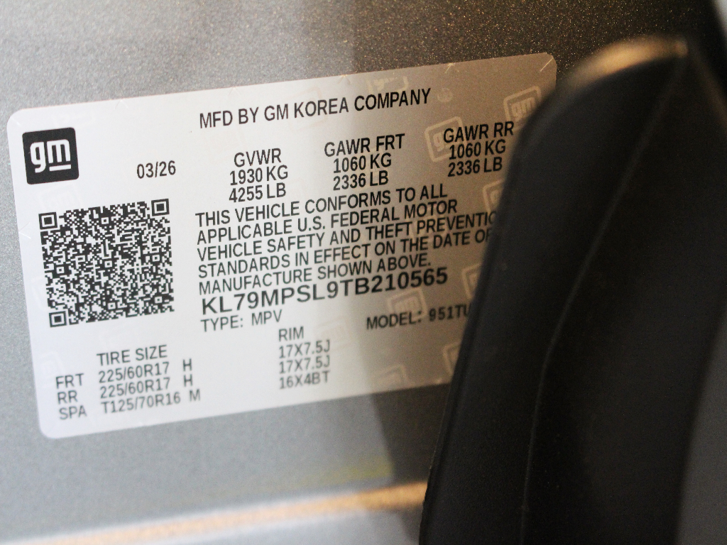 New 2026 Sterling Gray Metallic Chevrolet LT image 31