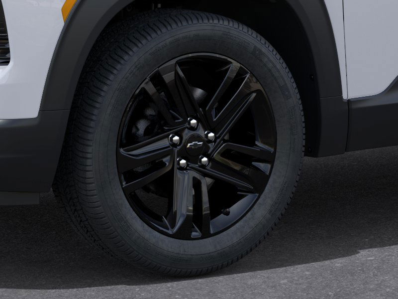 New 2026 Summit White Chevrolet LT image 33