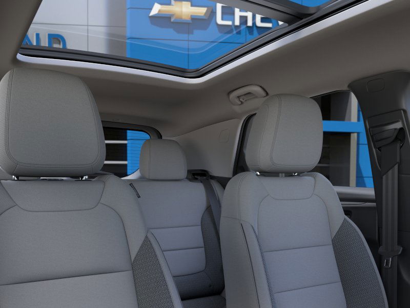 New 2026 Summit White Chevrolet LT image 70