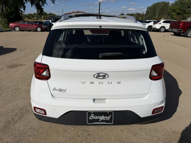 2023 Hyundai Venue SEL - Photo 6
