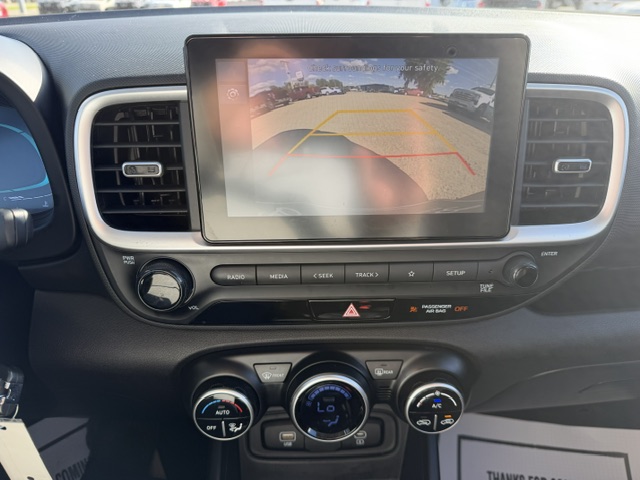 2023 Hyundai Venue SEL - Photo 13