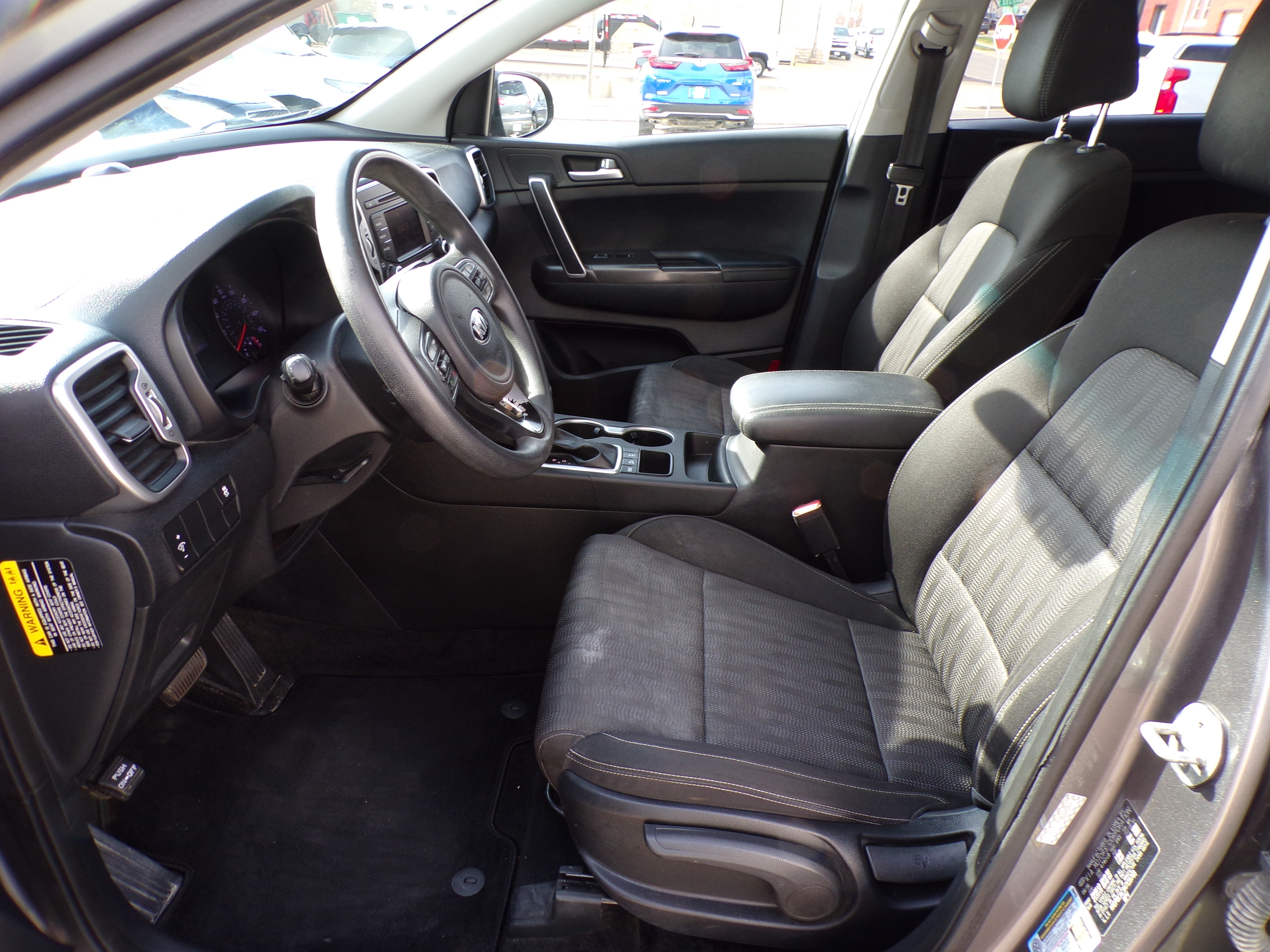 2017 Kia Sportage LX - Photo 11