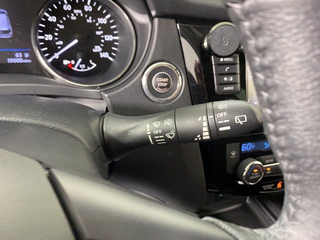 Pre-Owned 2019 Nissan Rogue SV