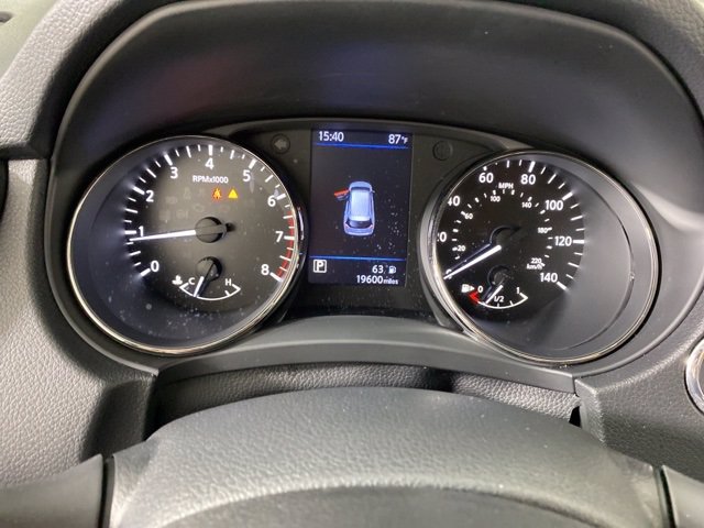 Pre-Owned 2019 Nissan Rogue SV