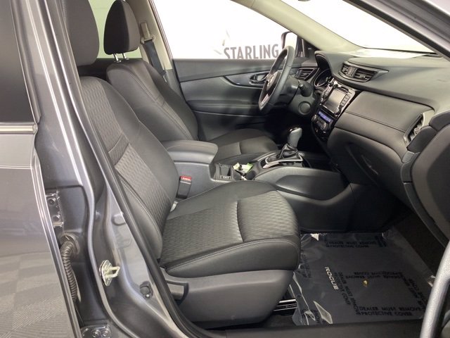 Pre-Owned 2019 Nissan Rogue SV