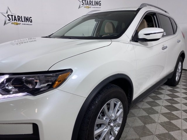 Pre-Owned 2018 Nissan Rogue SV