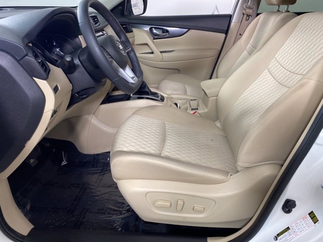 Pre-Owned 2018 Nissan Rogue SV