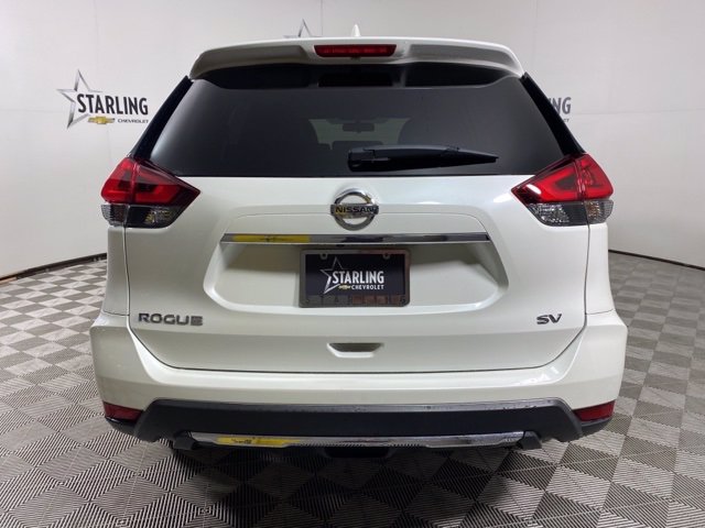 Pre-Owned 2018 Nissan Rogue SV
