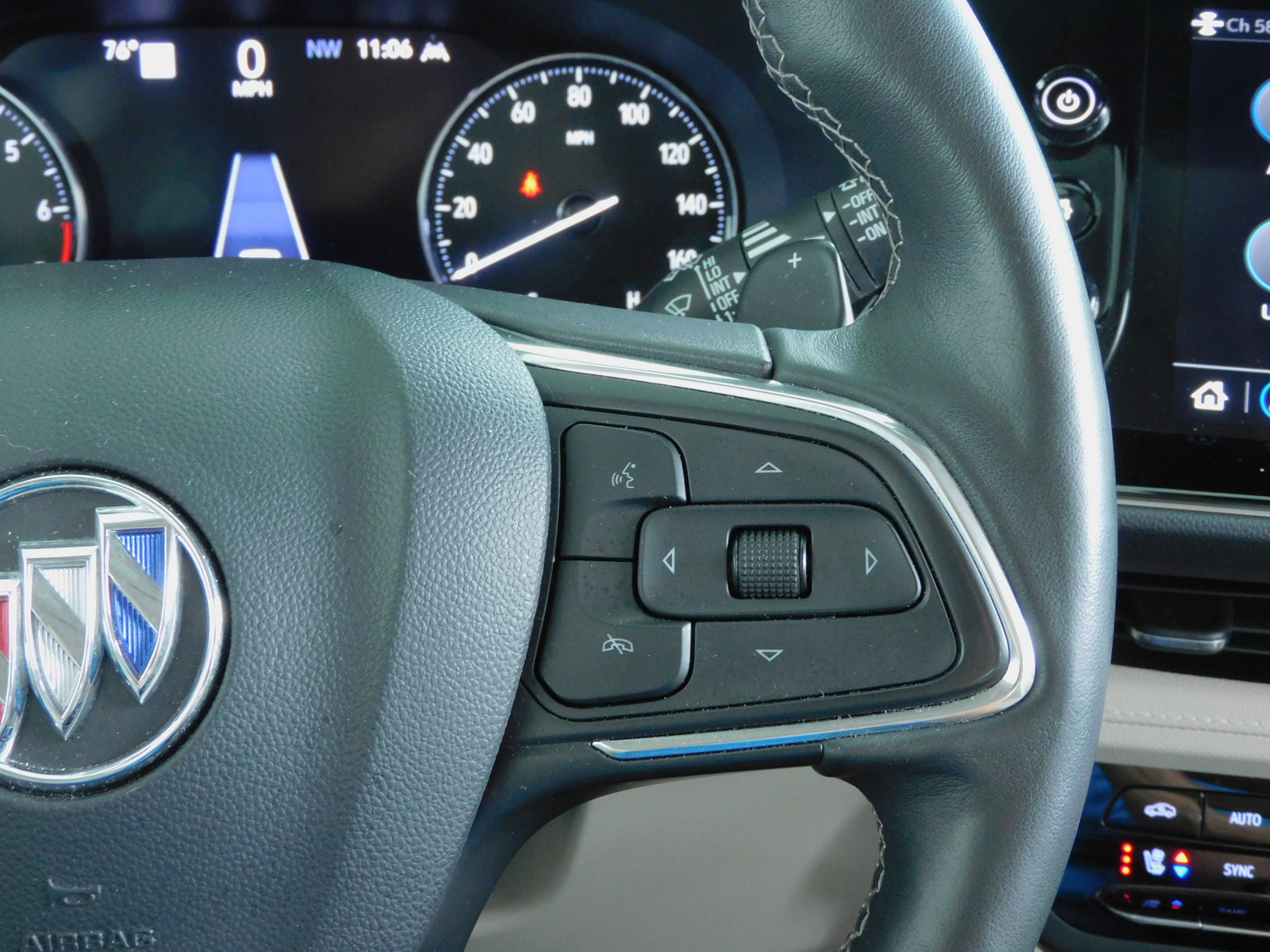 Used 2023 Sapphire Metallic Buick Avenir image 33