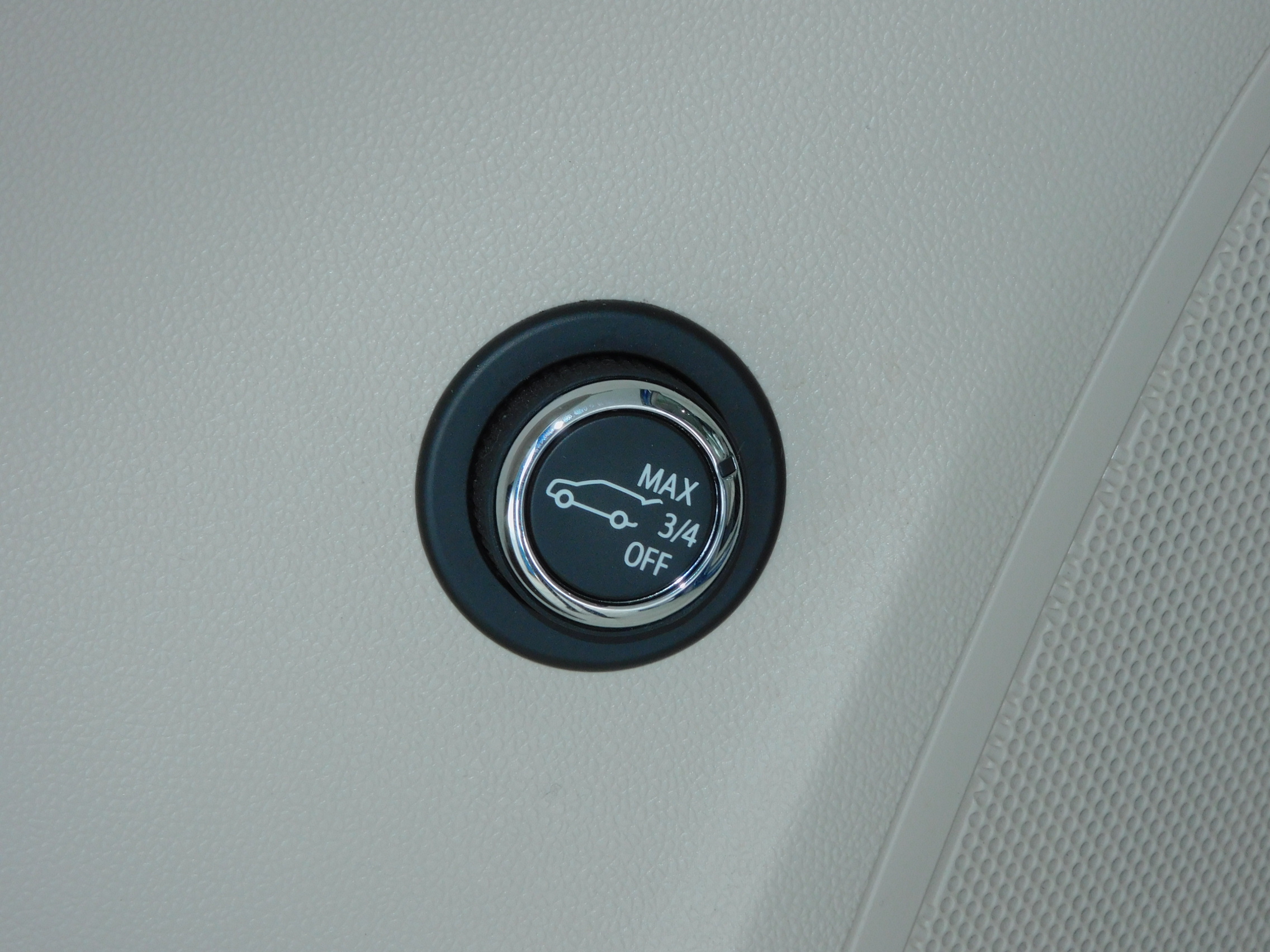 Used 2023 Sapphire Metallic Buick Avenir image 19