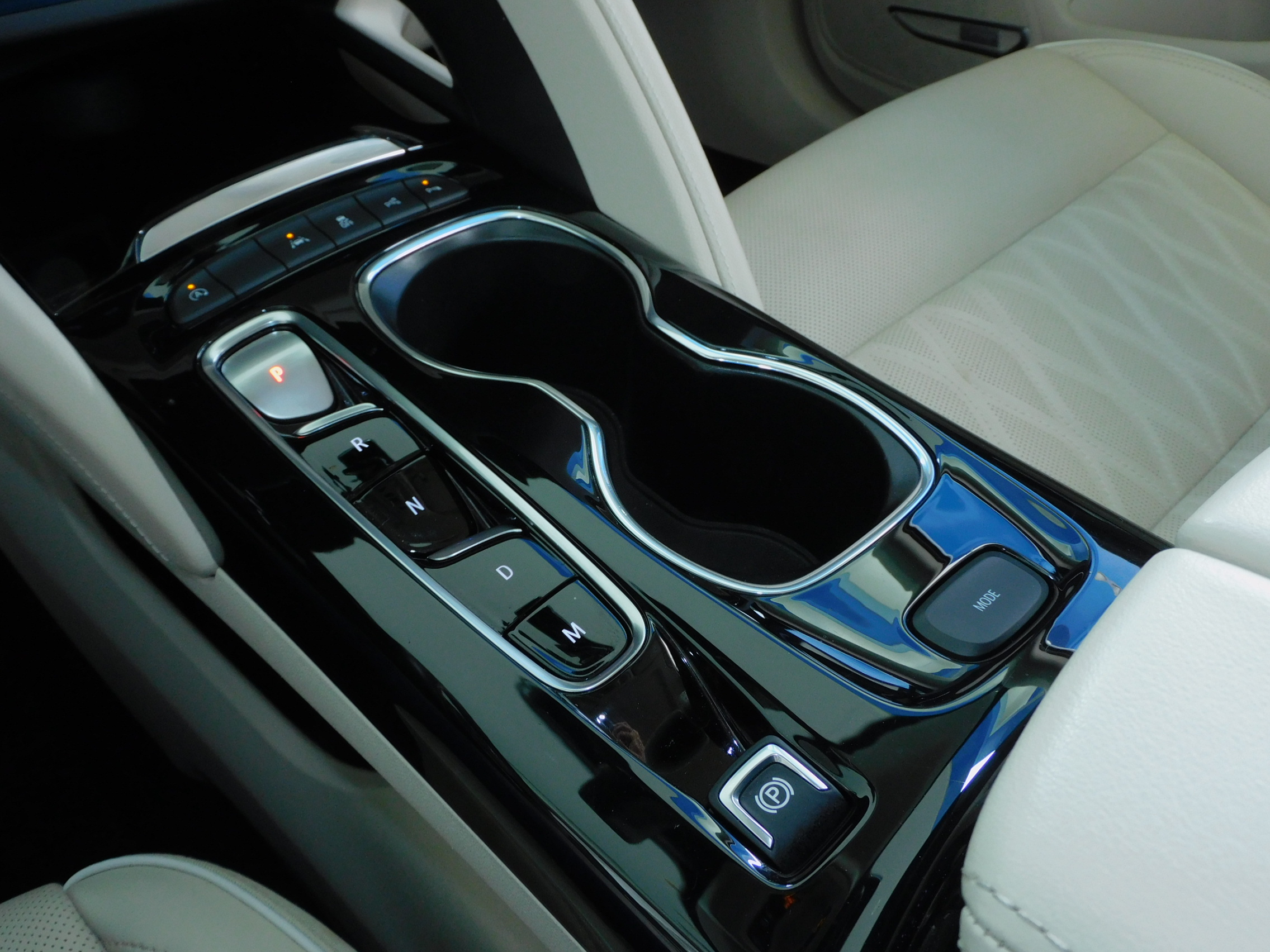 Used 2023 Sapphire Metallic Buick Avenir image 36