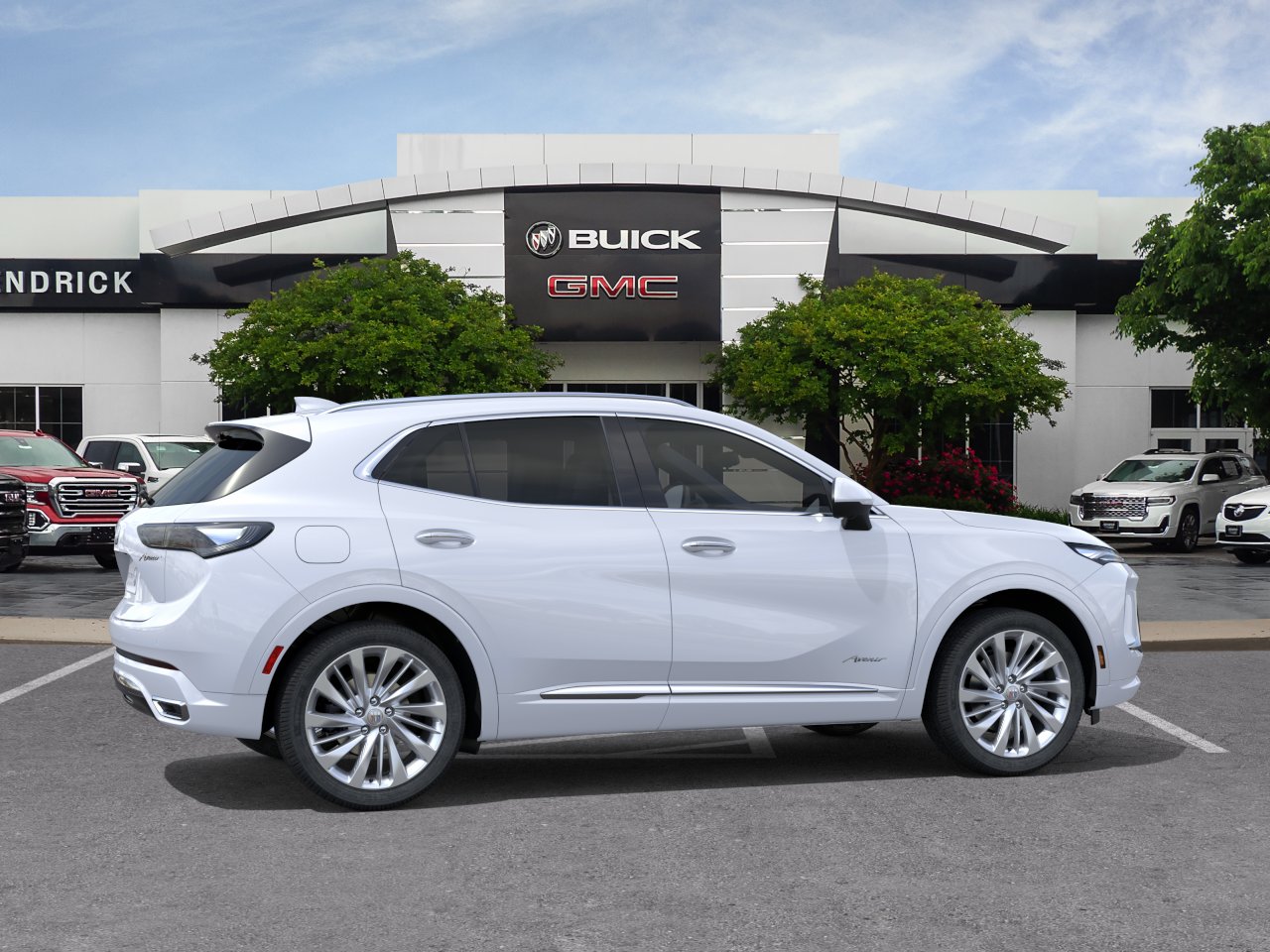 New 2026 Iridescent White Tricoat Buick Avenir image 31
