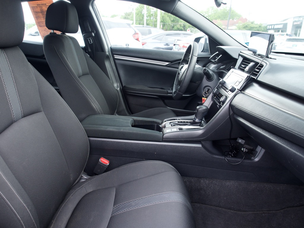2017 Honda Civic Hatchback LX - Photo 26