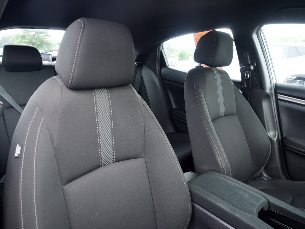 2017 Honda Civic Hatchback LX - Photo 27