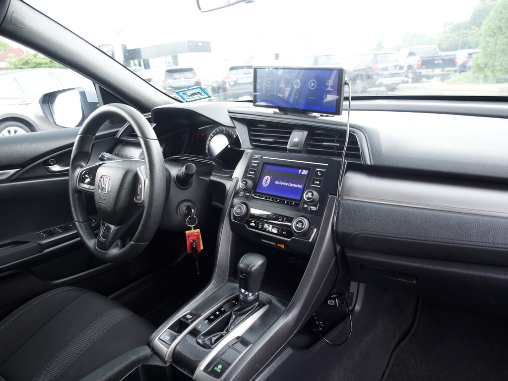 2017 Honda Civic Hatchback LX - Photo 28
