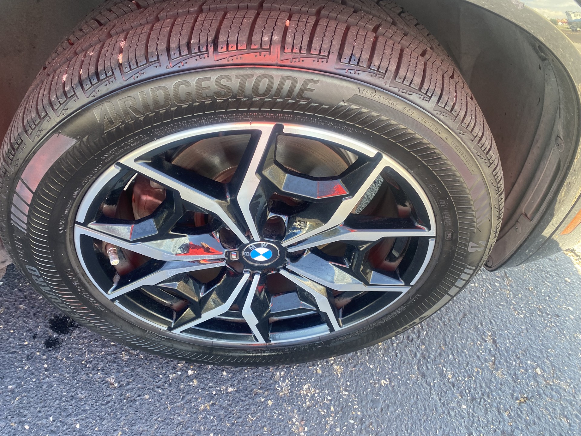 Used 2022 Black BMW xDrive30i image 23