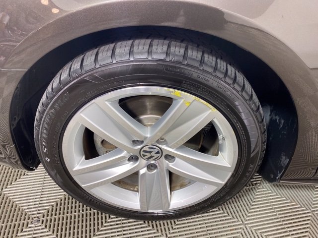 Pre-Owned 2014 Volkswagen CC