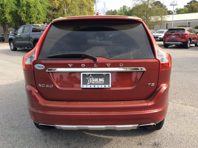 Pre-Owned 2015 Volvo XC60
