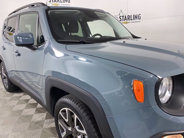 Pre-Owned 2017 Jeep Renegade