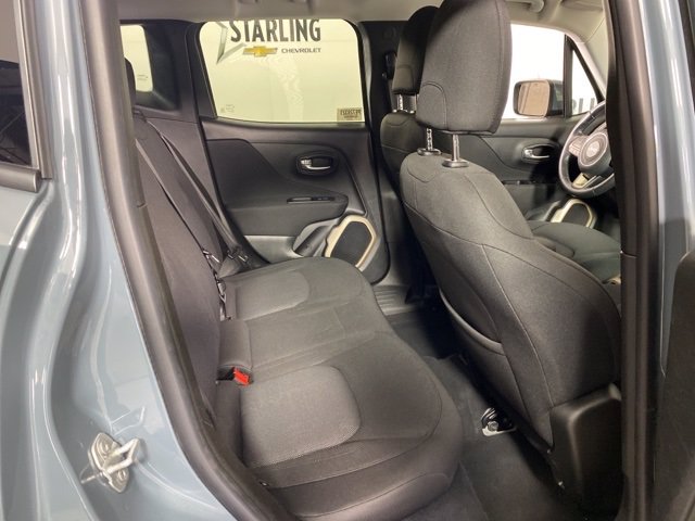 Pre-Owned 2017 Jeep Renegade
