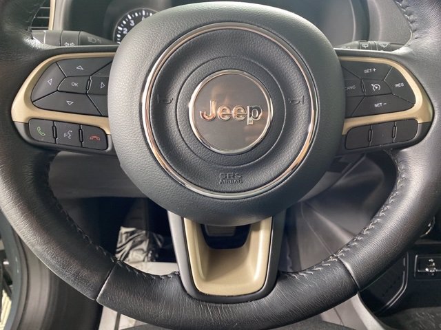 Pre-Owned 2017 Jeep Renegade