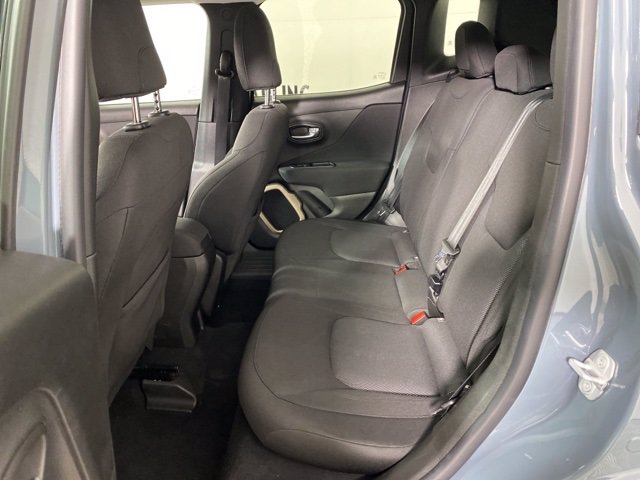 Pre-Owned 2017 Jeep Renegade