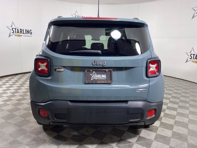 Pre-Owned 2017 Jeep Renegade